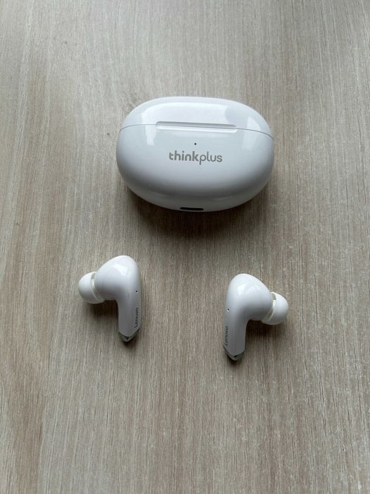 Продавам bluetooth слушалки Lenovo ThinkPlus LivePods LP5