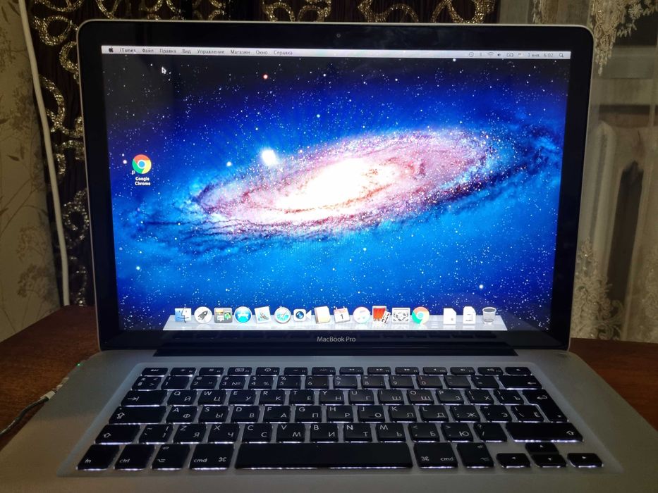 Продам Макбук про 2011