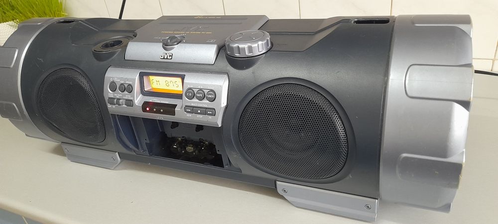 JVC Power Woofer CD System RV-B99