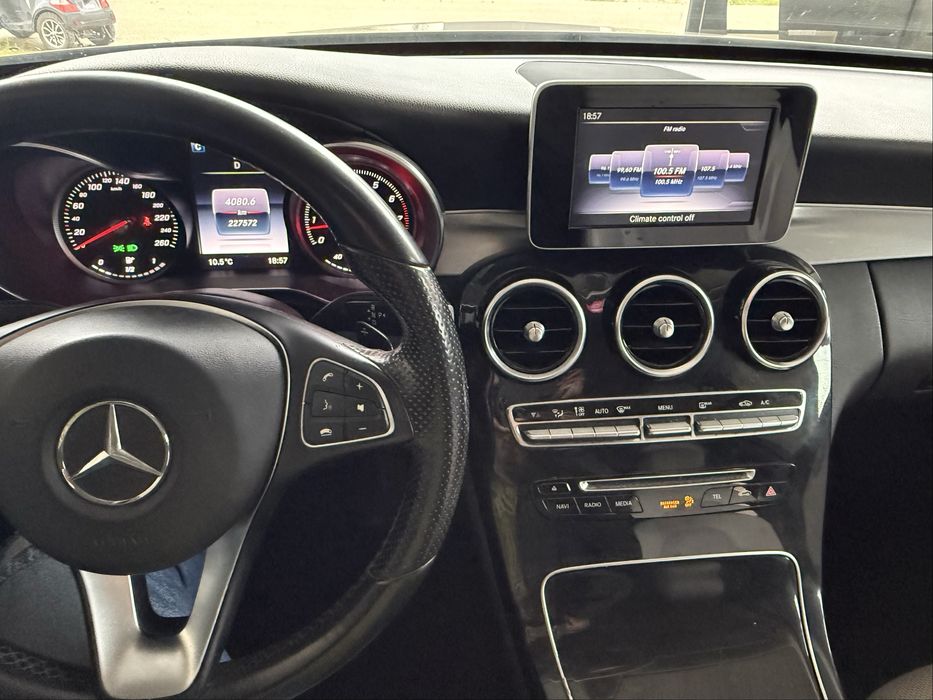 Mercedes-Benz C 180