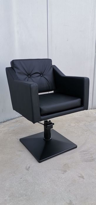 Scaun coafura negru Nou