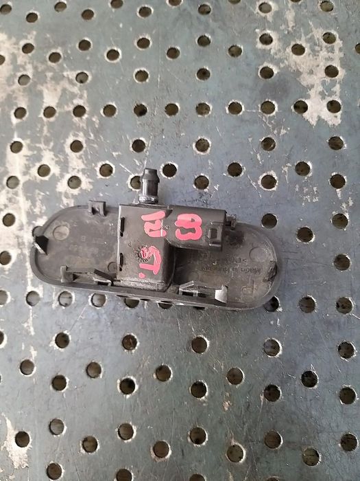 Duza spalator parbriz dreapta audi q3 8u 8u0955988a