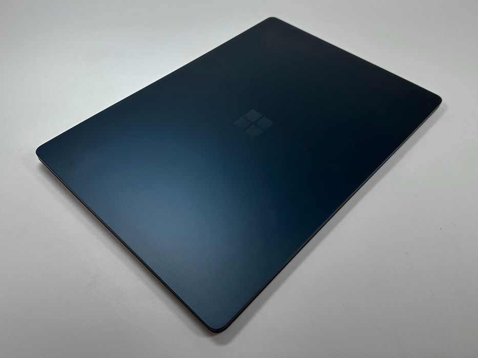 Laptop Microsoft Surface 2 Intel i7-7660u 16 gb ram 512 gb ssd 13.5 inch 2K Touchscreen Ultraslim Carcasa metalica Windows 11 Factura si Garantie 1 an