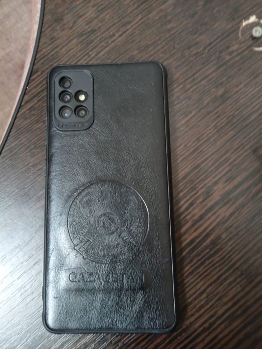 Продам Самсунг А51