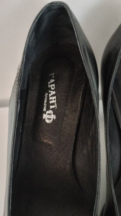 Кожени, официални обувки 37 номер