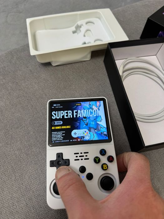 Електронна конзола