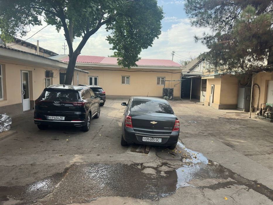 Продаётся производственное помещение в Алмазарском районе 20 сот