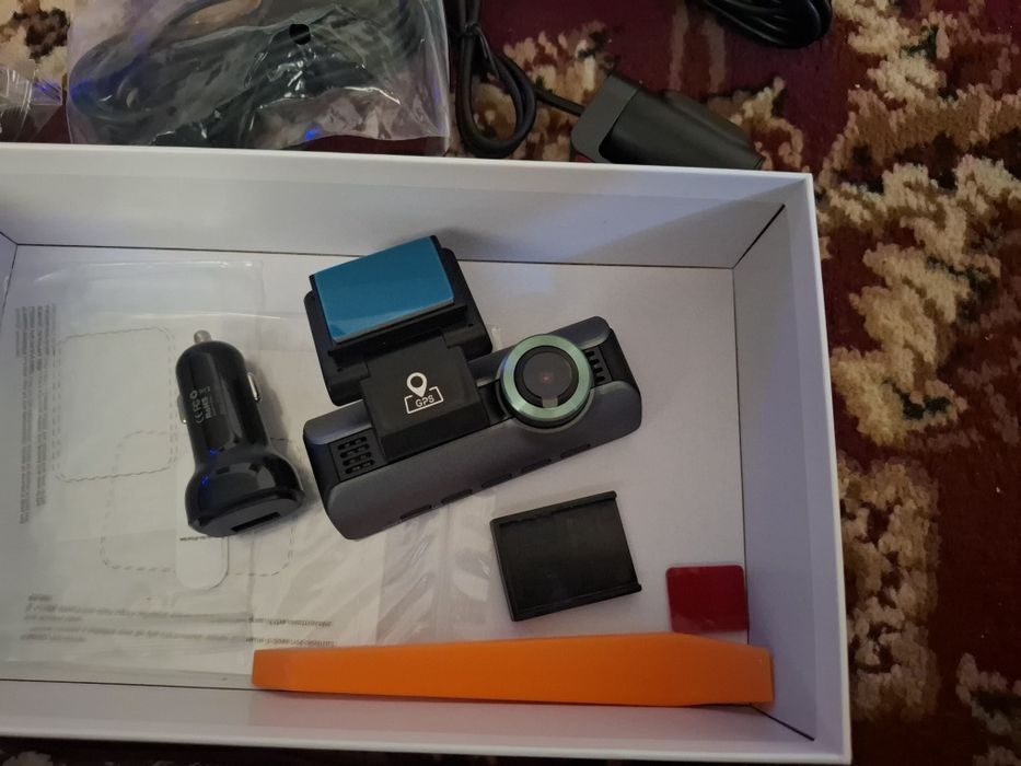Azdome 550 pro видеорегистратор