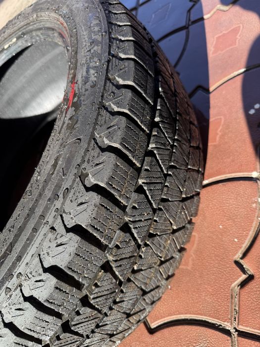 Продам зимные шины 20