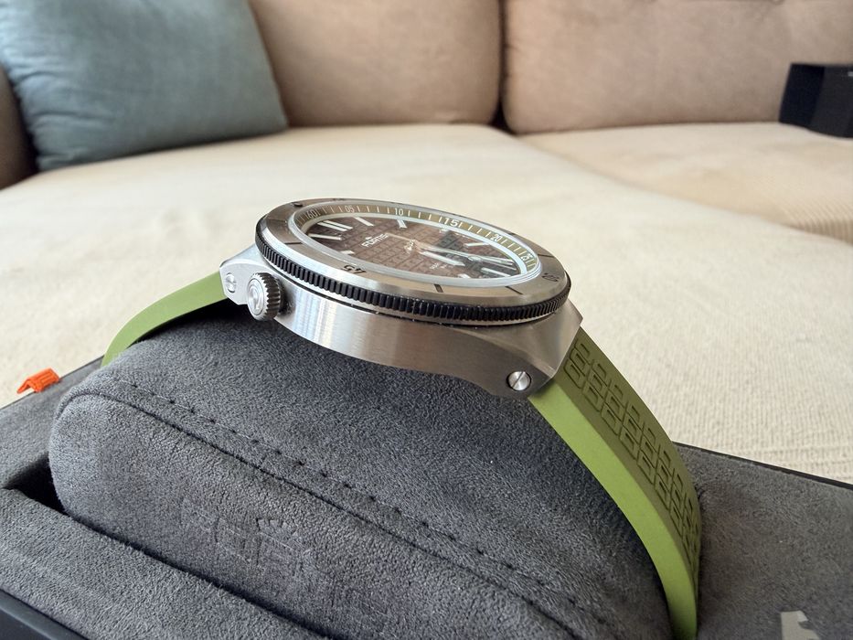 Fortis Marinemaster M44 Chronometer Woodpecker Green