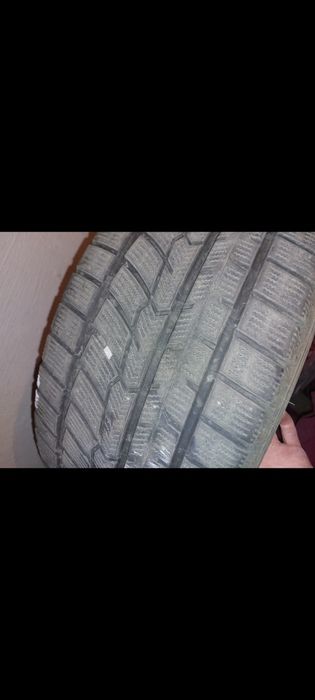 Cauciucuri 235 45 17