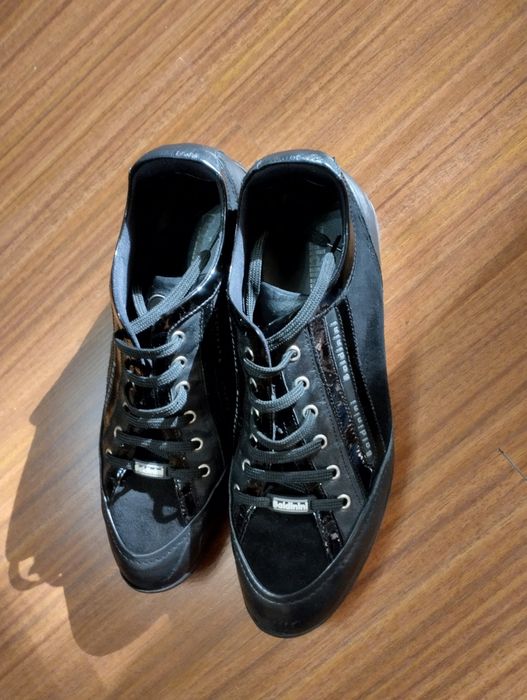 Продам мужскую обувь