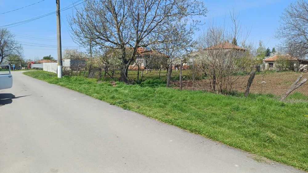Продава парцел в с. Смирненски
Парцел с площ 650 кв.м, разположен на тихо и спокойно място в с. Смирненски. Подходящ за строеж на къща или ви
