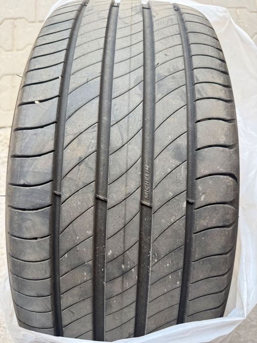 Продавам летни гуми 235 / 50 / 19