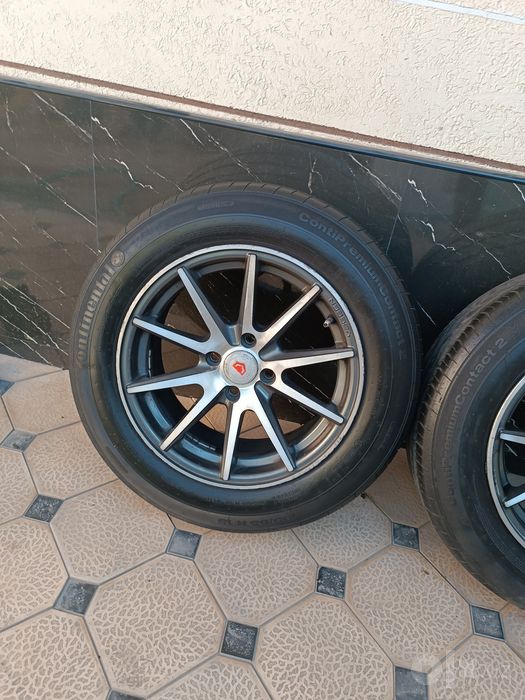 Vossen Diska Balon 195 65 R15 Holati Yaxshi