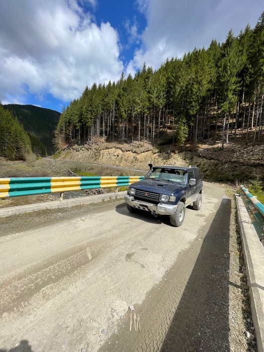MITSUBISHI Pajero 1999