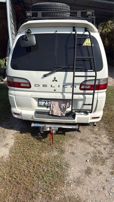Делика 2005 белая