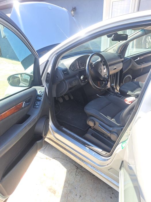 Vind mercedes clasa A in perfecta stare nu necesita nici o investitie