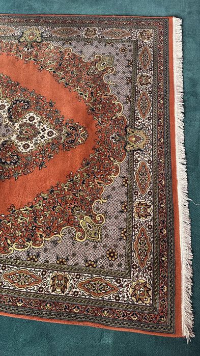 Продам 15 шт ковров, разных размеров