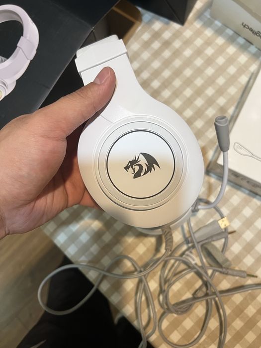 Наушники для ПК. Новые, не использовались