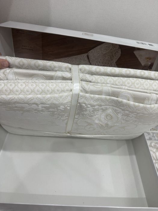 Новый одеял, 10000 тг берем