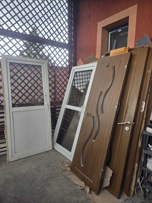Vând uși și ferestre din pvc,uși mdf fără toc