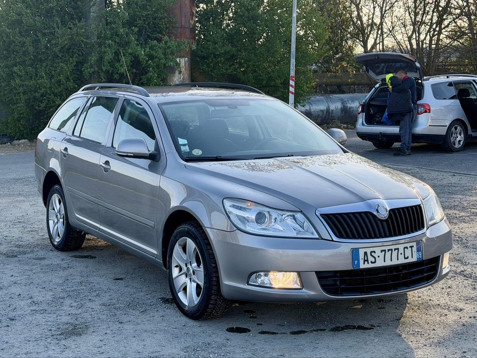 SKODA Octavia 2010 — imagine 3