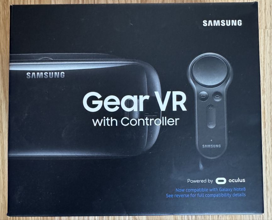 Samsung Gear VR cu Controller