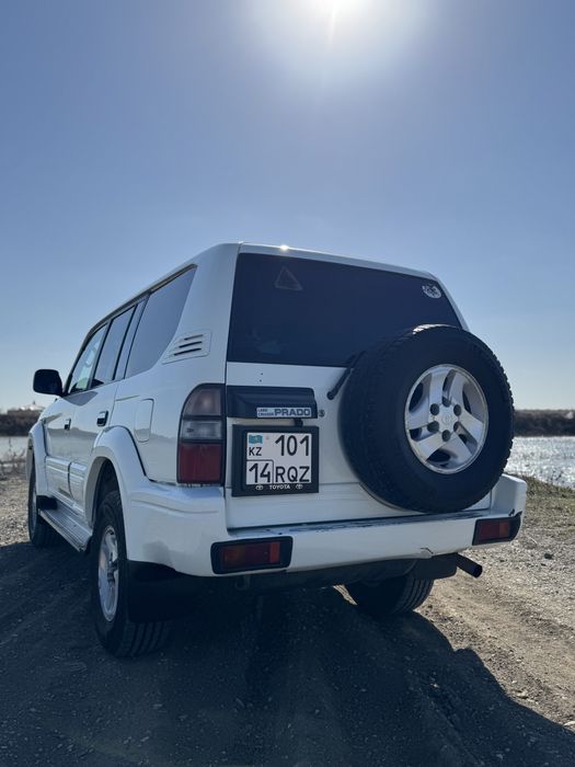Toyota Land Cruiser Prado 90