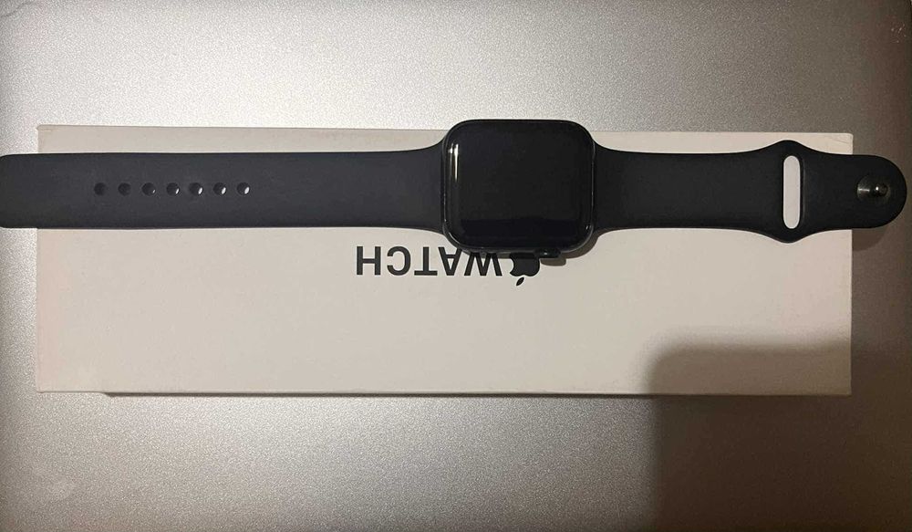 Apple Watch SE (2nd Gen) 44mm GPS Midnight