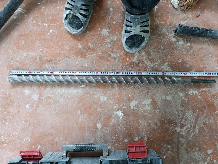 Перфоратор BOSCH