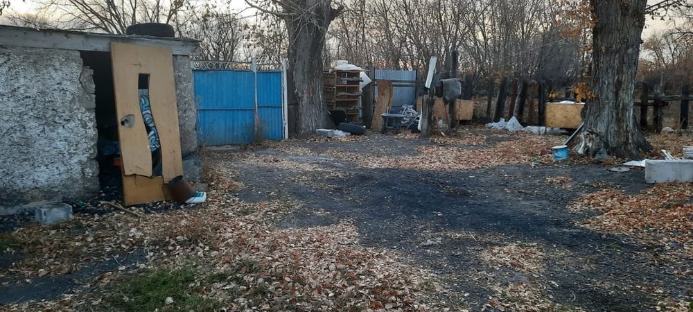 Продам дом с хоз.постройками