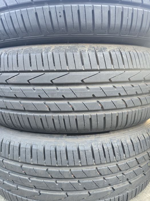 3 Броя 215/65/17 Hankook 2x7,5mm 1x7,8mm
