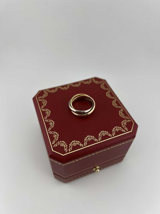 Кольцо Cartier Trinity