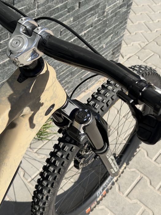 Trek slash se gen5 flight attendant