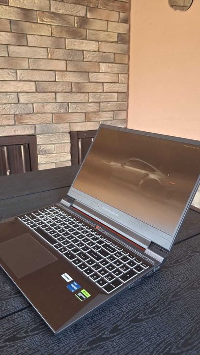 Геймърски лаптоп Casper Excalibur G870