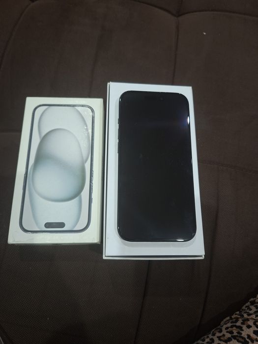 ,iphone15,black by apple