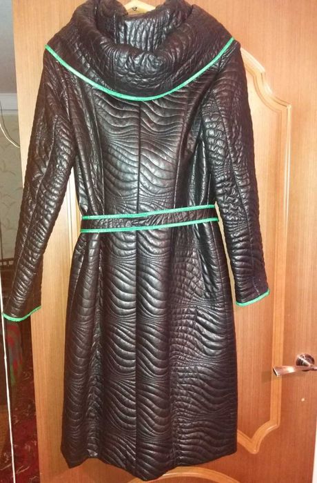 Плащ женский экокожа,