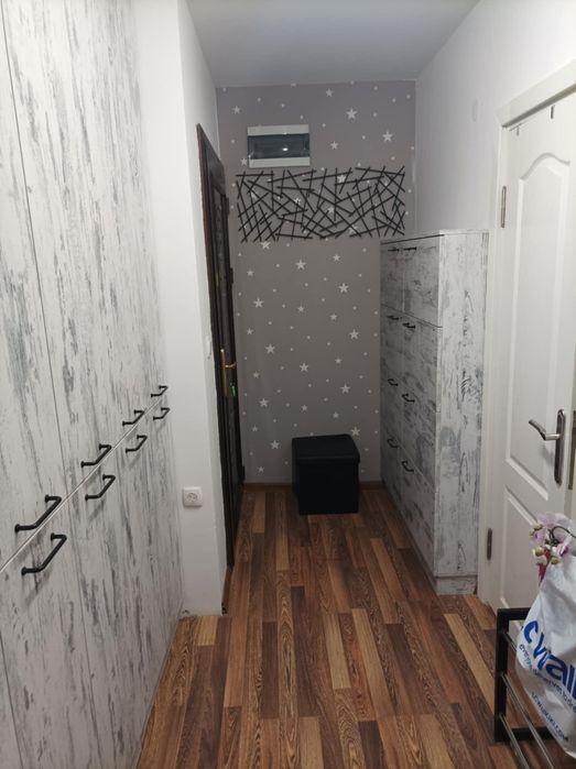 Дава се под наем Тристаен апартамент в Казанлък - 100 кв.м за 357 € - Снимка #2