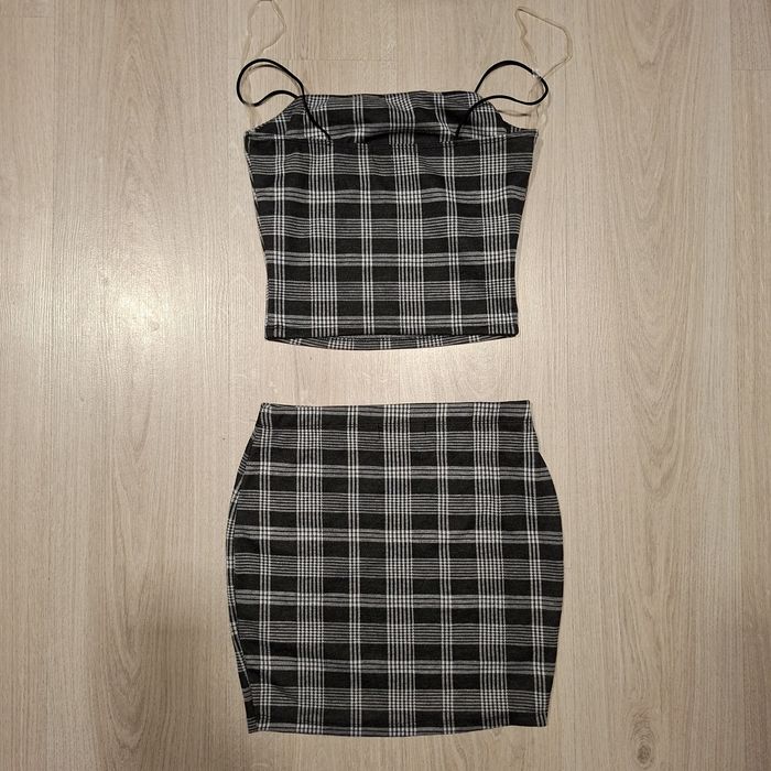 Дамски кариран комплект - пола и потник S - като нов