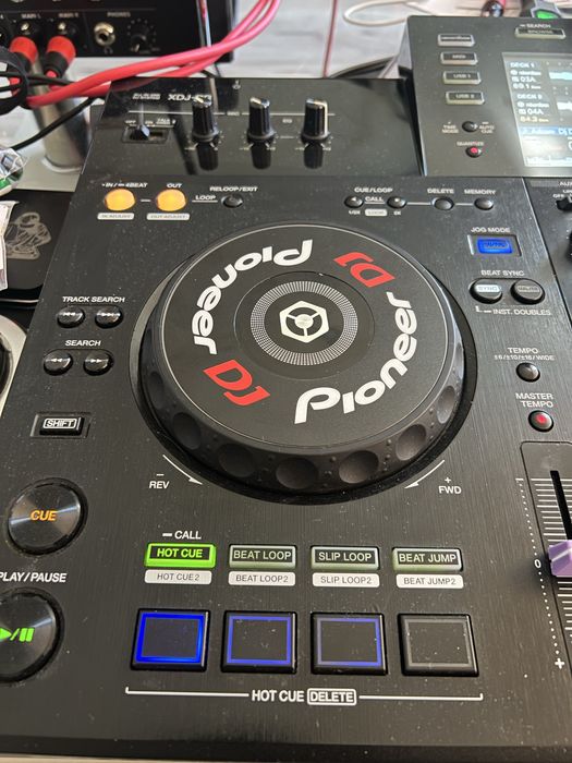 Продавам Pioneer XDJ-RR