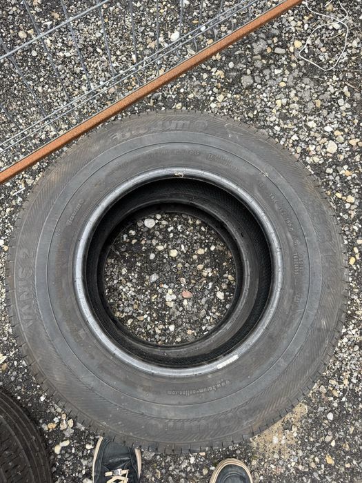 2 anvelope Barum / 2 anvelope Tyfoon - 185 R14C