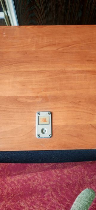 Сабуфер Jbl e150
