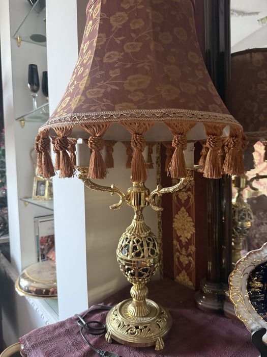 Настольная лампа