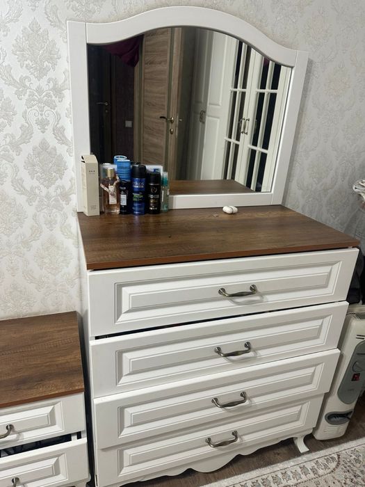 Туалетный столик