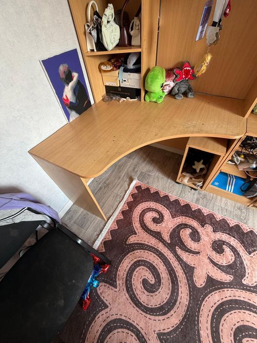 Продам стенку детские гарнитур