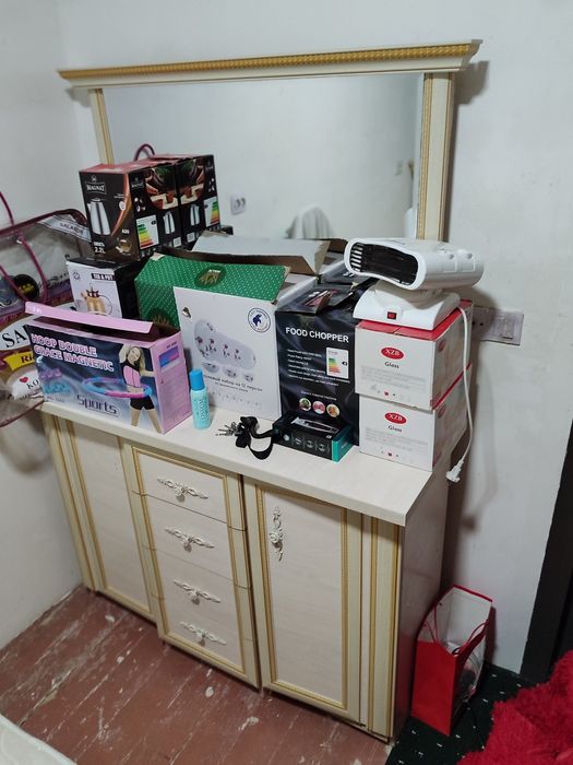 Срочно продается двух спальный кровать в хорошем состоянии