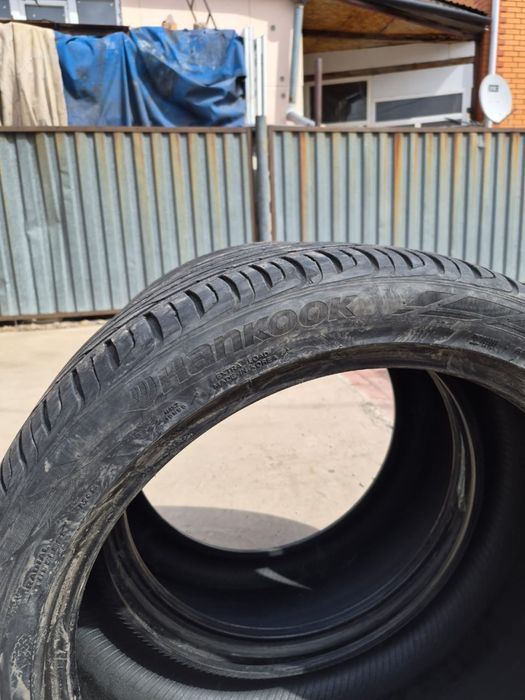 Шины Hankook 255/40 R20 4штуки