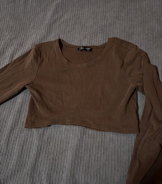 Футболки топы лонгсливы юбки