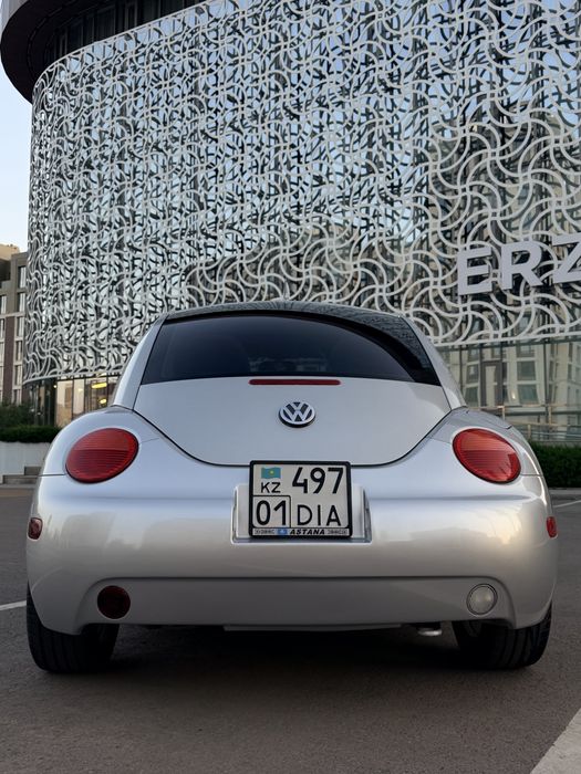 Продам машину Volkswagen Beetle